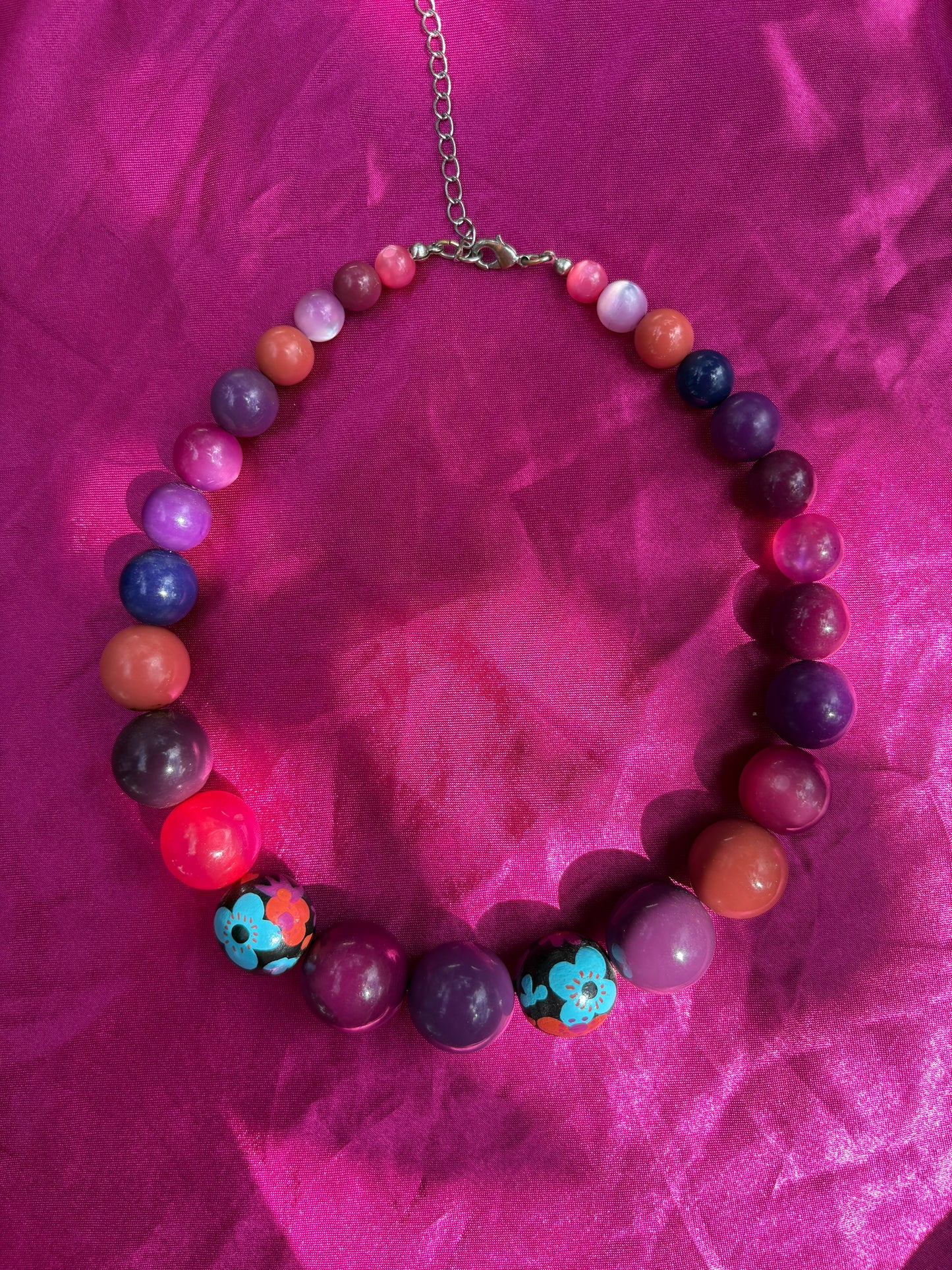 Retro Babe Necklace