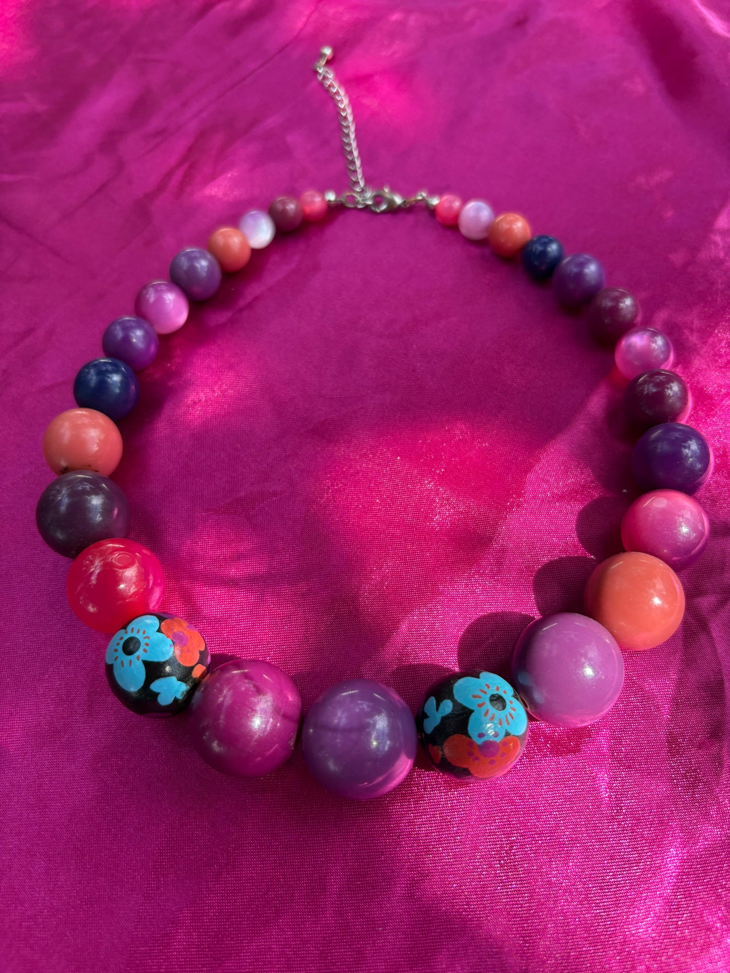 Retro Babe Necklace