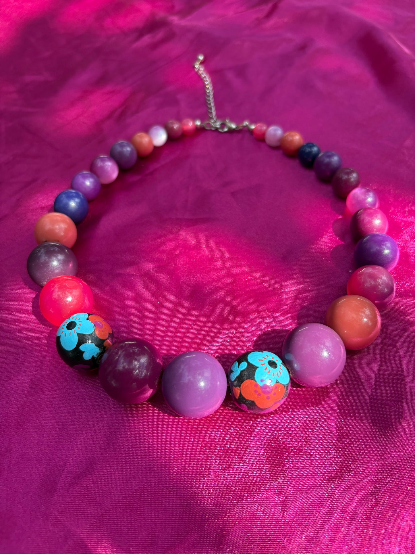 Retro Babe Necklace