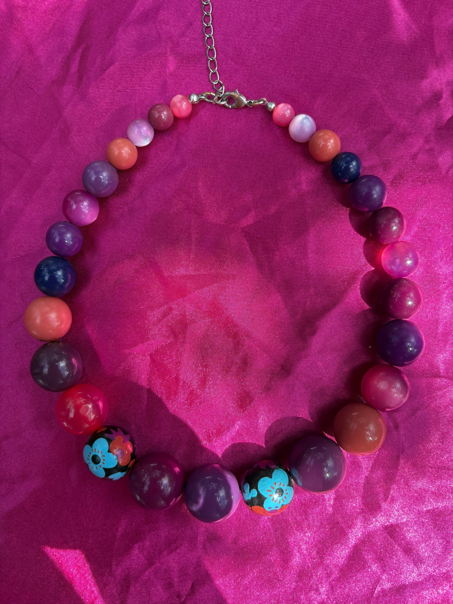 Retro Babe Necklace