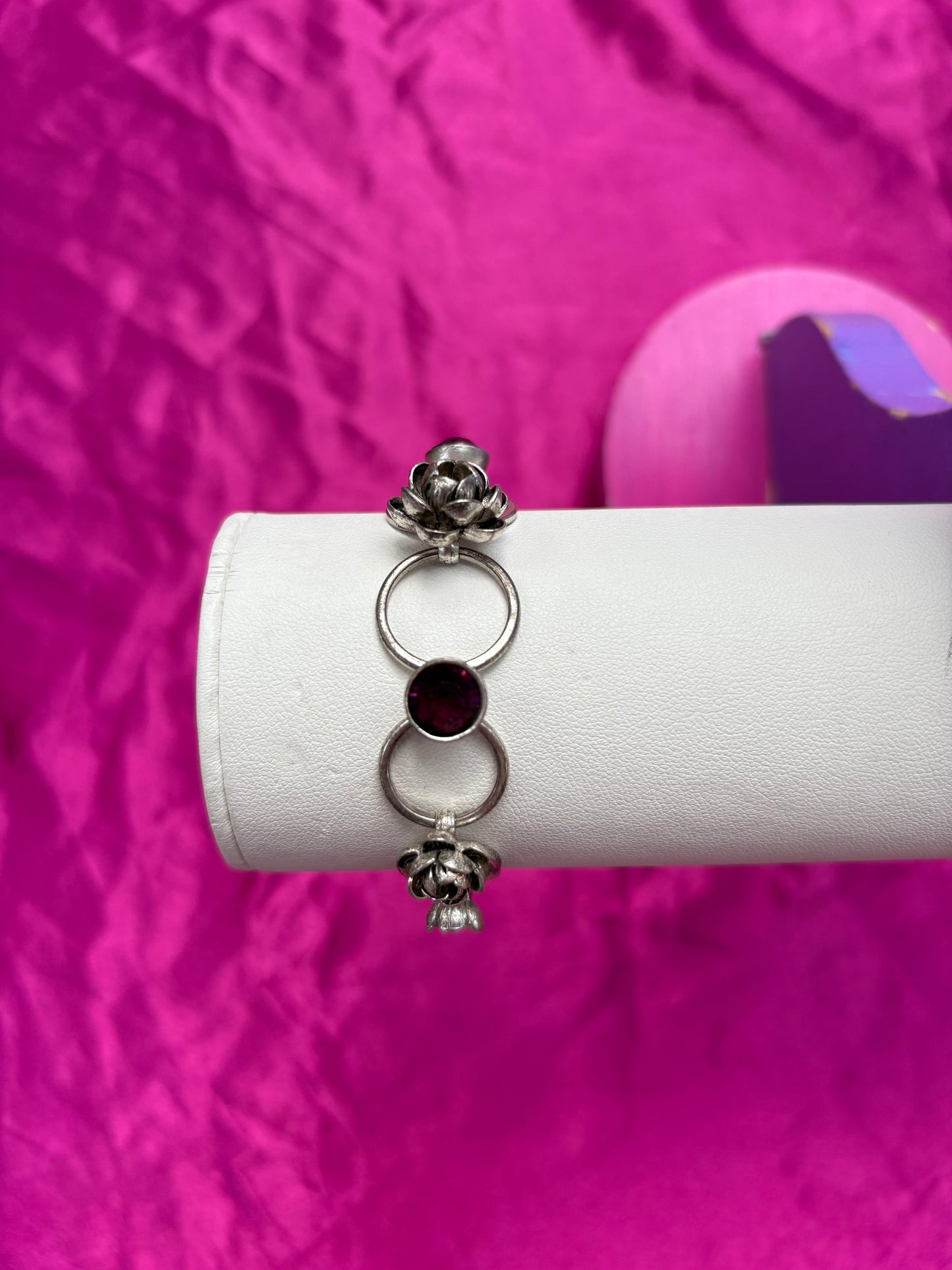 Rounded Roses Bracelet