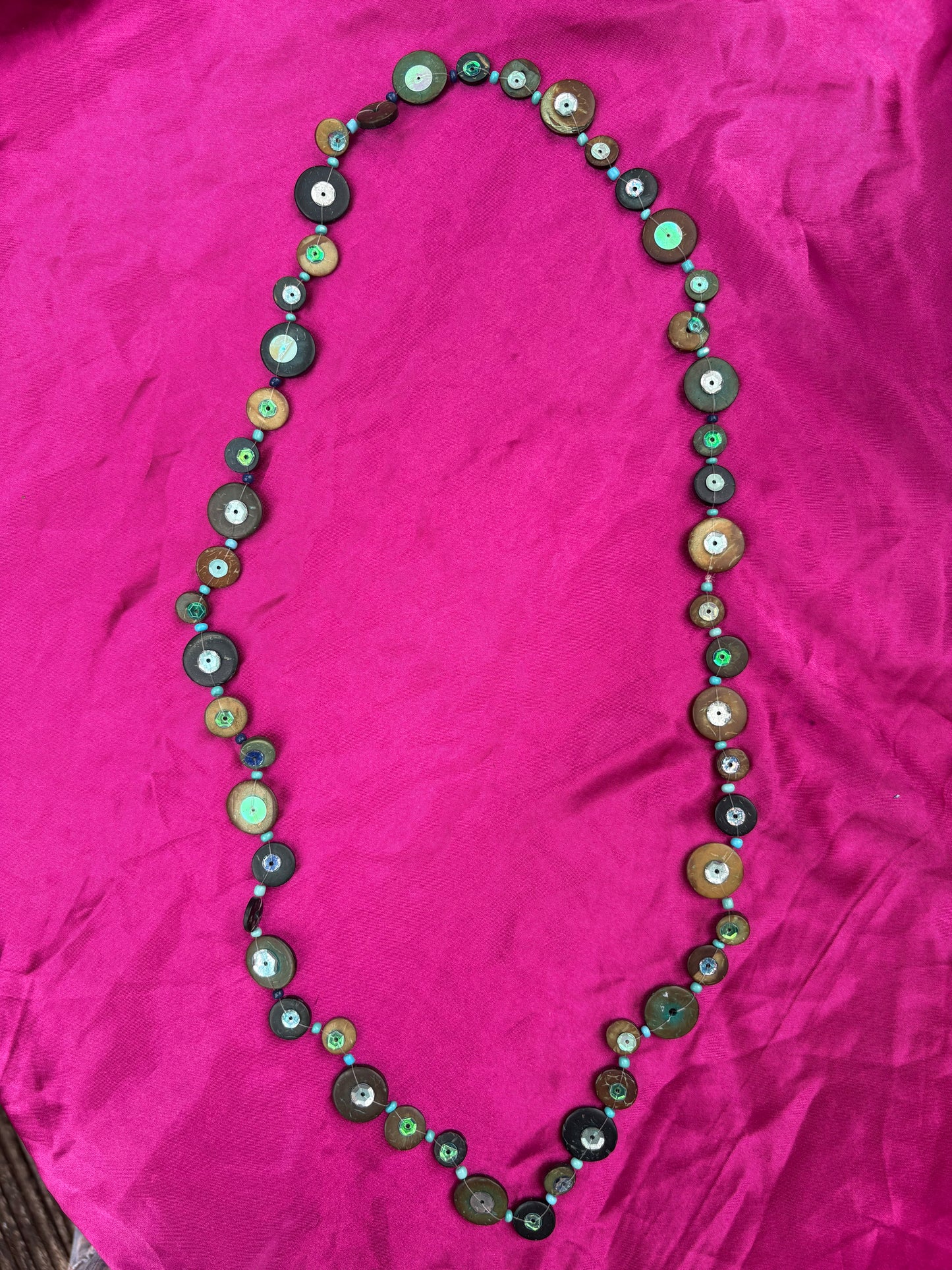 Sequin Button Necklacs
