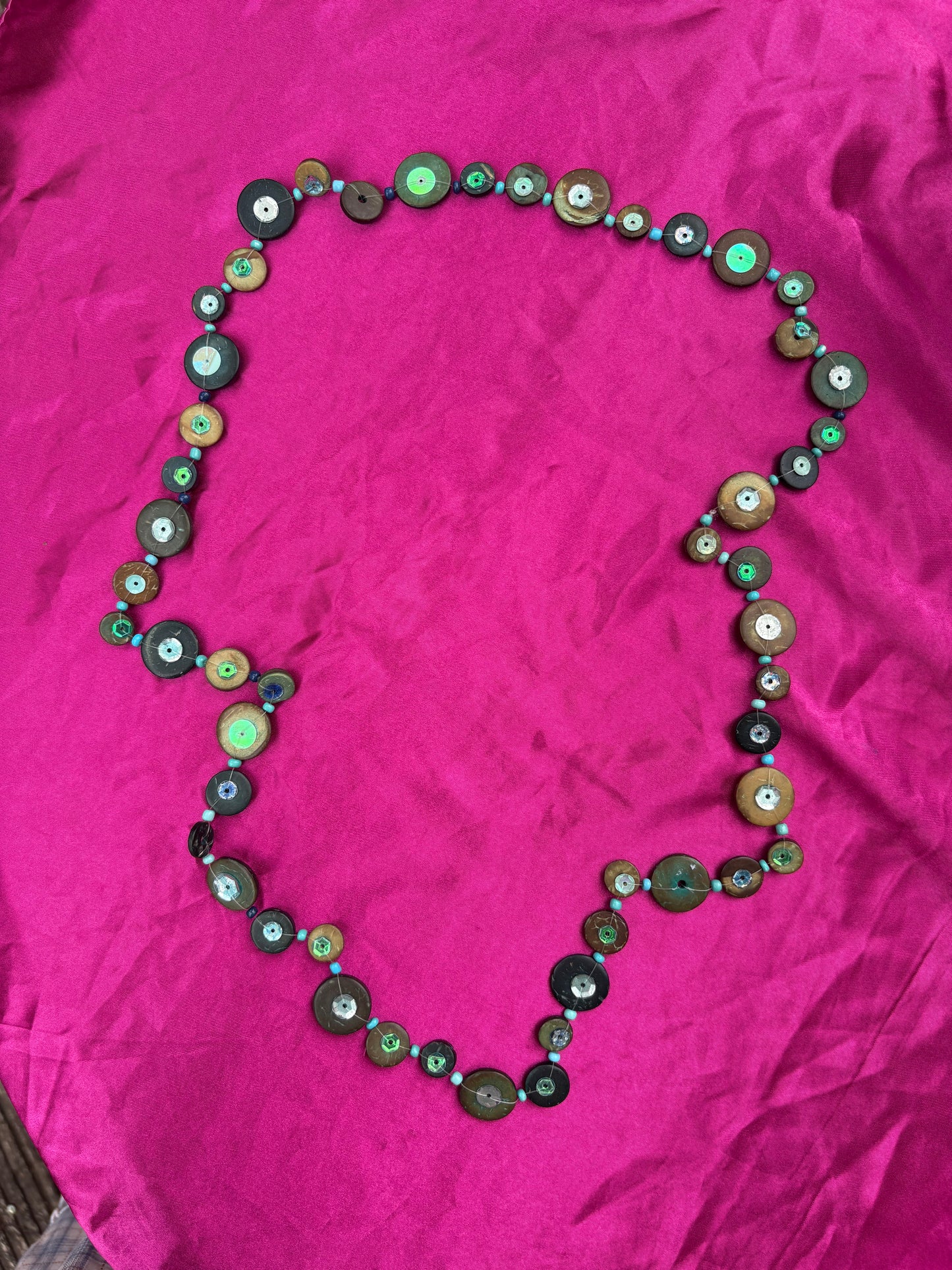 Sequin Button Necklacs
