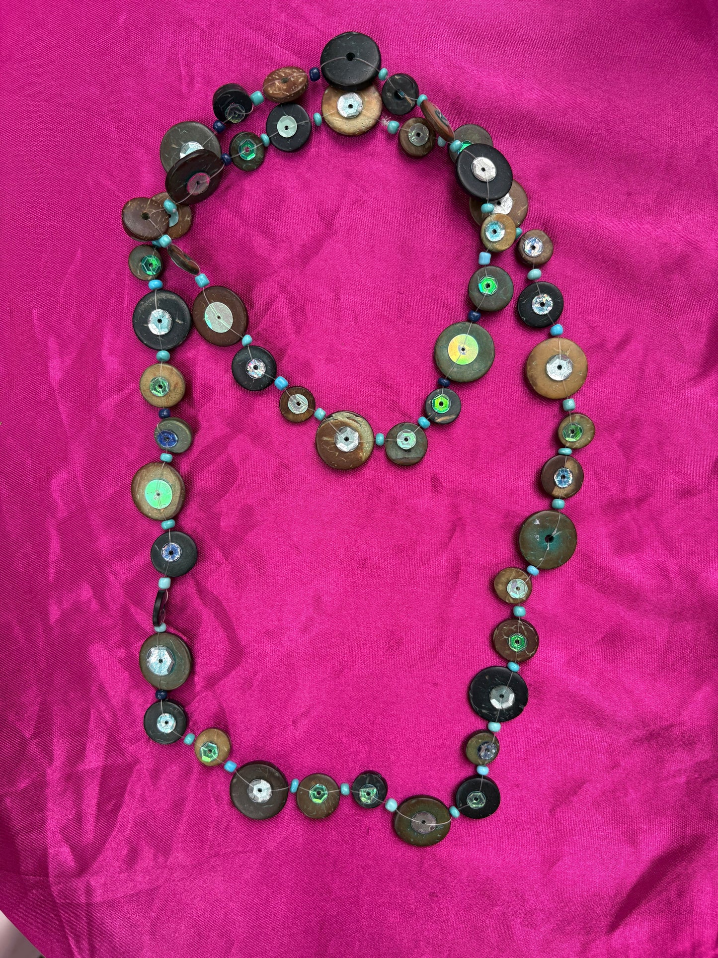 Sequin Button Necklacs