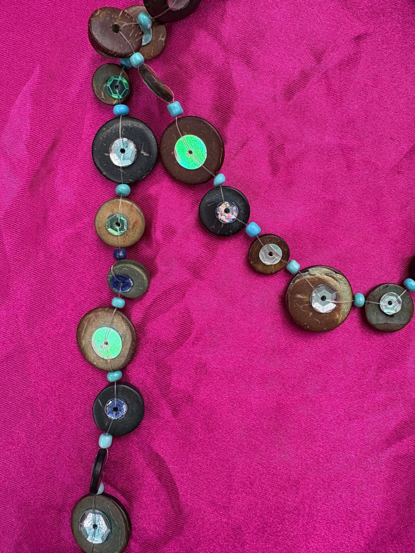 Sequin Button Necklacs