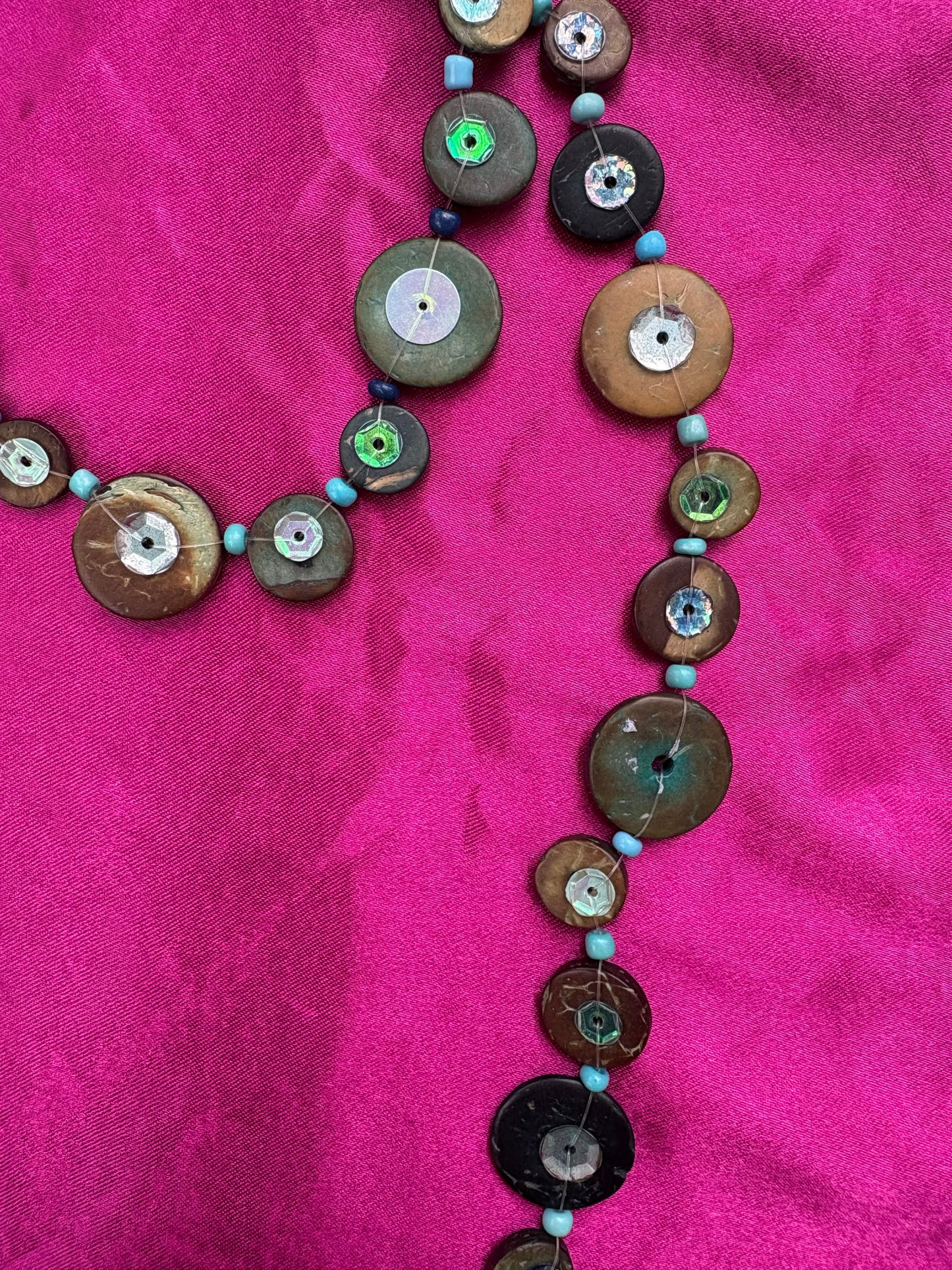 Sequin Button Necklacs