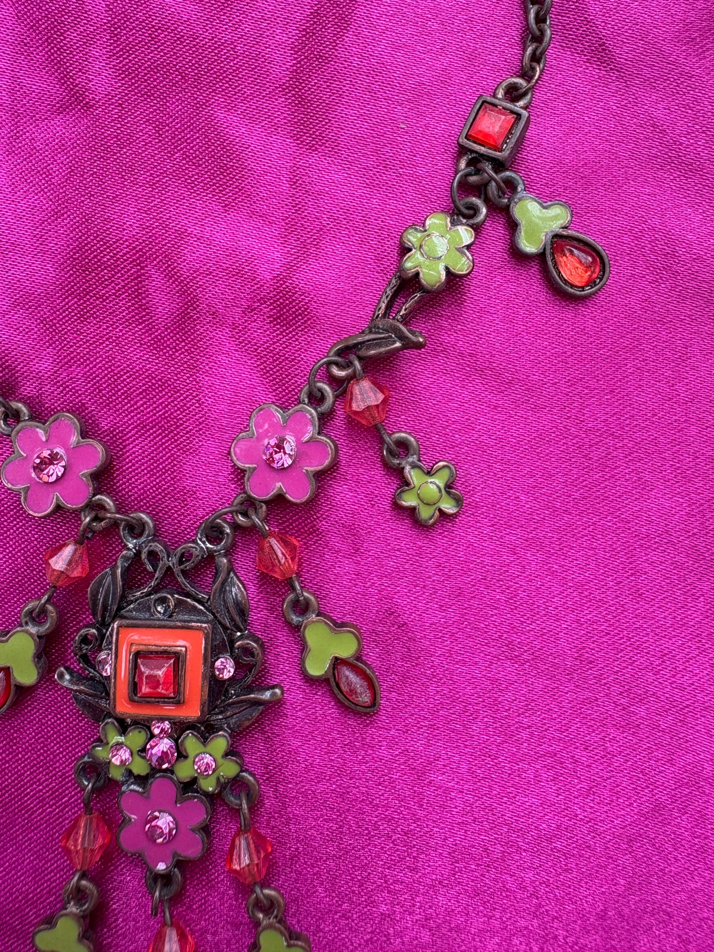 Retro Floral Necklace