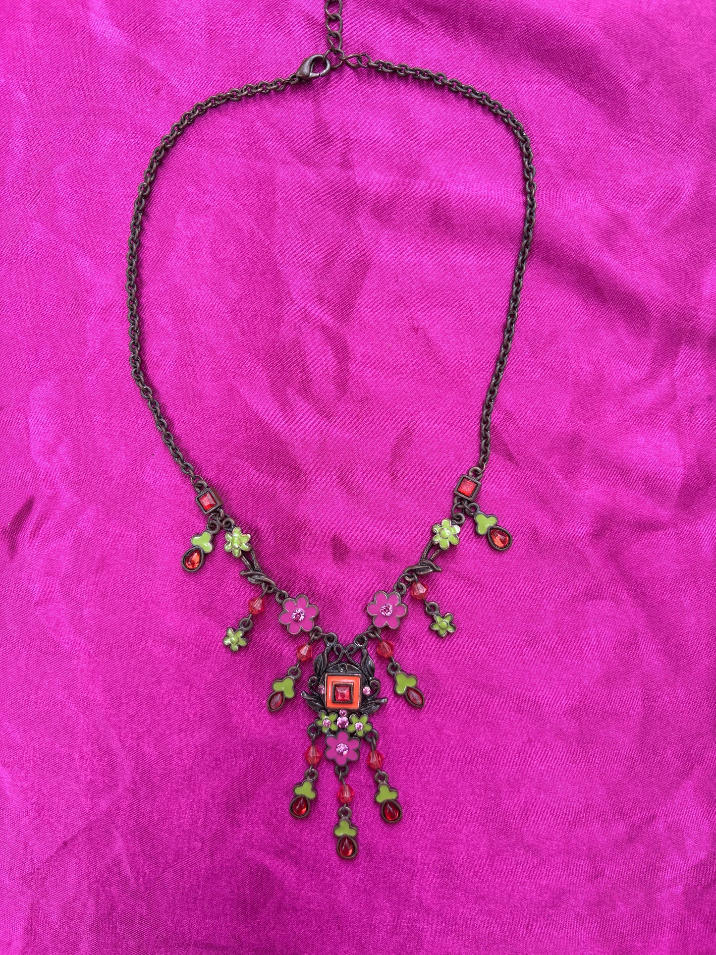 Retro Floral Necklace
