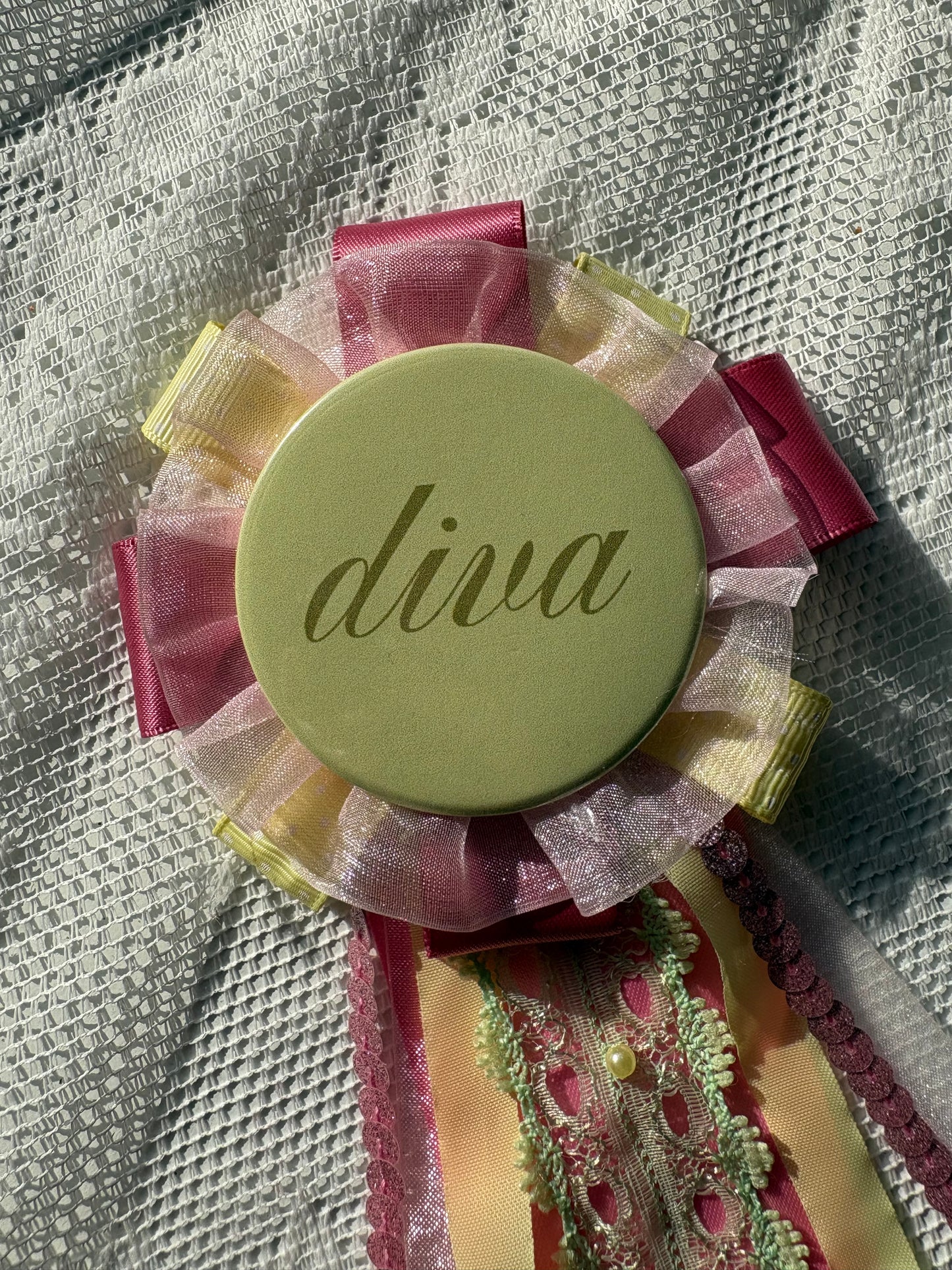 Dazed Diva Rosette
