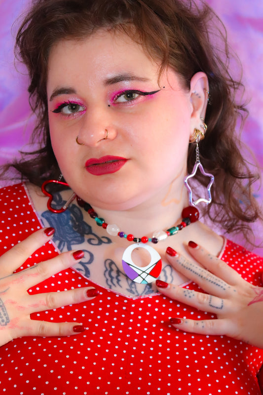 Art Deco Dame Necklace