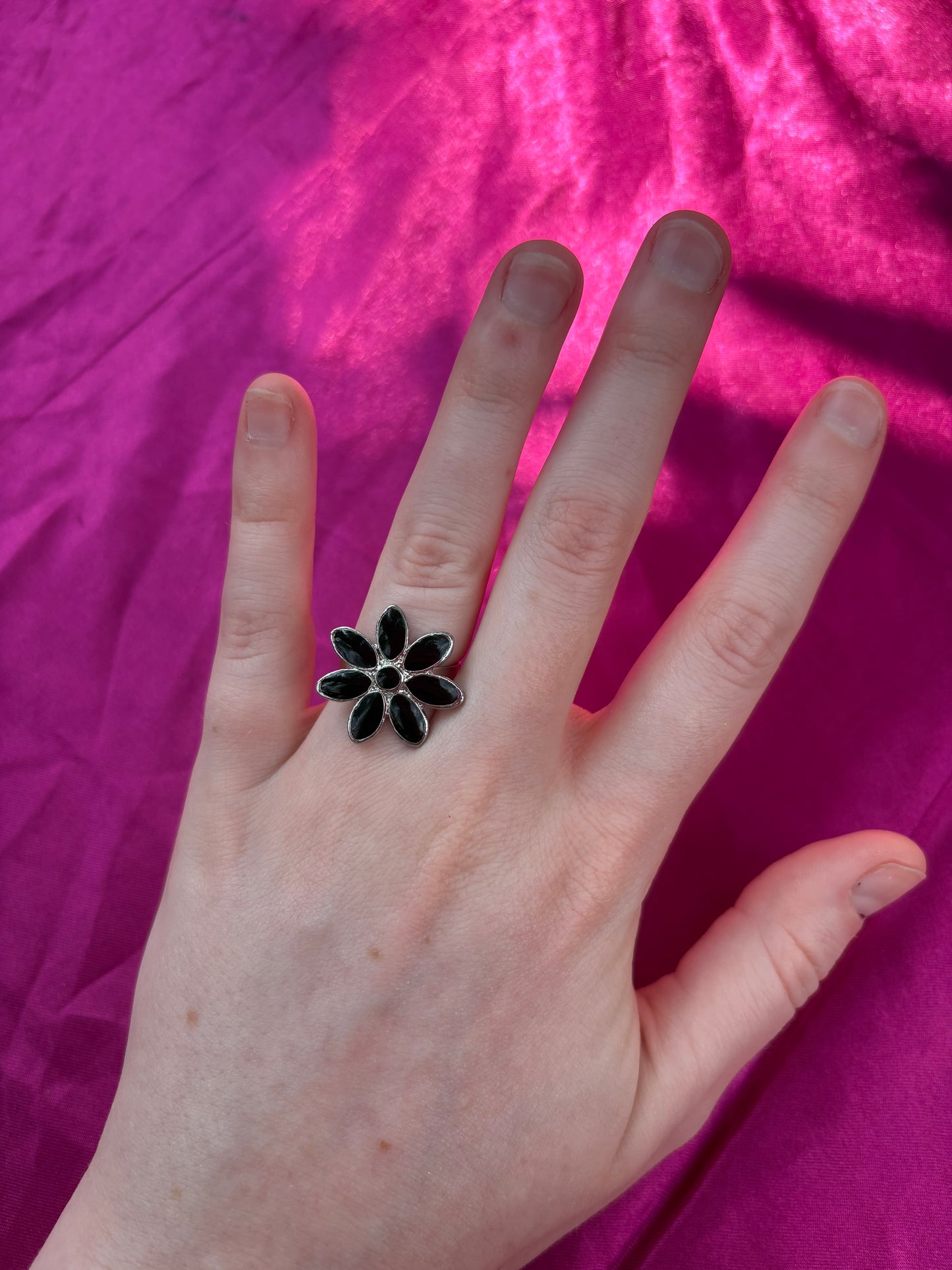Black Flower Ring