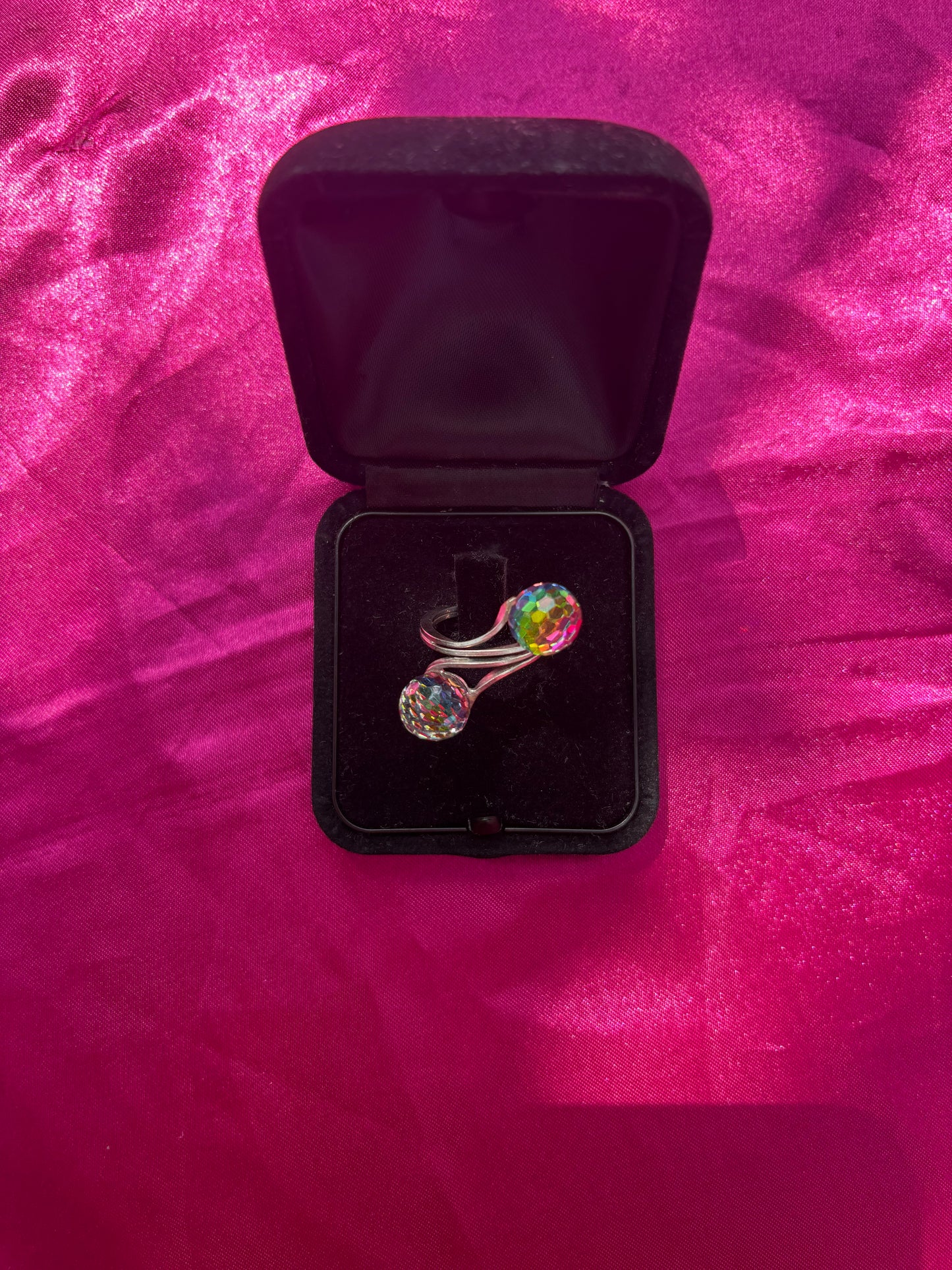 Rainbow Geometric Ring